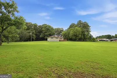 1968 Highway 211 NE, Statham, GA 30666 - Photo 33