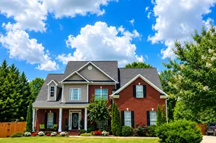 170 Central Heights Dr, Carrollton, GA 30116 - Photo 3