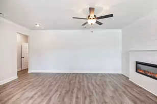 208 Grand Highlands Ct, Winder, GA 30680 - Photo 5