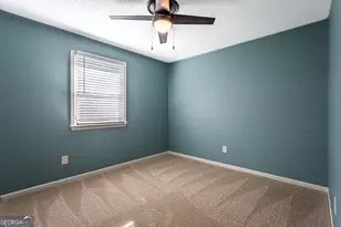 1046 Country Club Rd, Newnan, GA 30263 - Photo 15