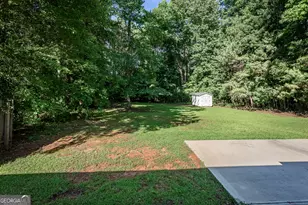 1046 Country Club Rd, Newnan, GA 30263 - Photo 19
