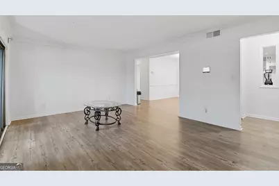 6851 Roswell Rd #A4, Atlanta, GA 30328 - Photo 5