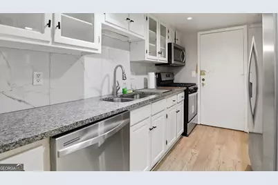 6851 Roswell Rd #A4, Atlanta, GA 30328 - Photo 11