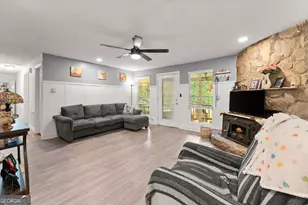 110 Pastel Ln, Clayton, GA 30525 - Photo 7