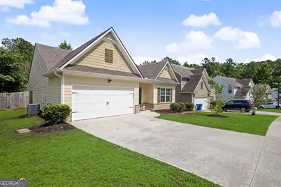 6526 Saint Mark Way, Fairburn, GA 30213 - Photo 3