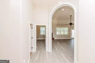 600 Trails End Cir, Bonaire, GA 31005 - Photo 3