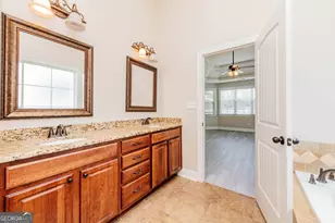 600 Trails End Cir, Bonaire, GA 31005 - Photo 15