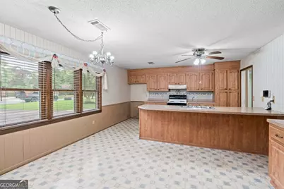 115 Foxfire Drive, Warner Robins, GA 31093 - Photo 17