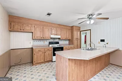 115 Foxfire Drive, Warner Robins, GA 31093 - Photo 15