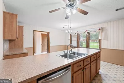 115 Foxfire Drive, Warner Robins, GA 31093 - Photo 13