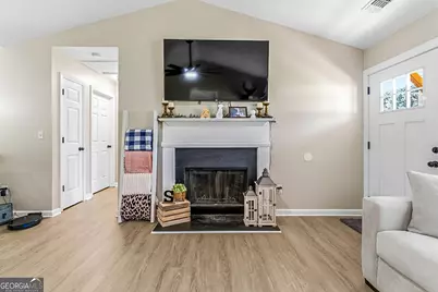 126 Melanie Lane, Jenkinsburg, GA 30234 - Photo 5