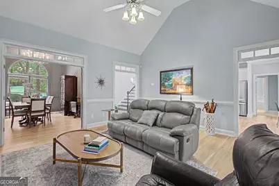 22 Shoreline Drive, Newnan, GA 30263 - Photo 13