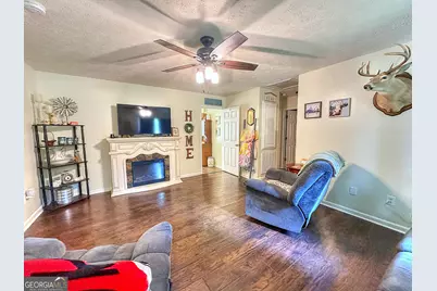448 Hampton Green Drive, Lagrange, GA 30240 - Photo 3