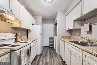 124 Rue Fontaine, Lithonia, GA 30038 - Photo 3