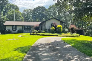 416 Glade Rd, Mount Airy, GA 30563 - Photo 3