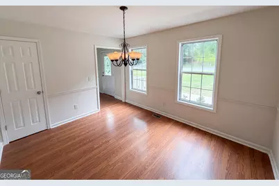 4615 Creek Bluff Drive, Buford, GA 30518 - Photo 9