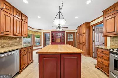 1184 Staples Drive SW, Lilburn, GA 30047 - Photo 13