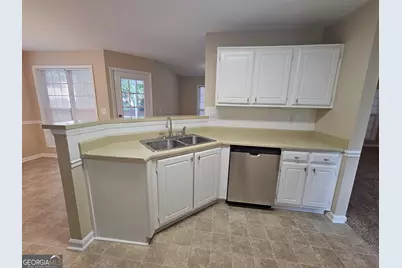 1110 Chateau Terrace, McDonough, GA 30253 - Photo 9
