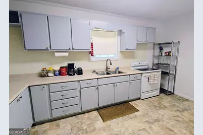 1608 Monck Street, Brunswick, GA 31520 - Photo 7