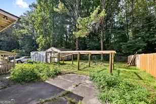 1025 Lynwood Pl, Forest Park, GA 30297 - Photo 23