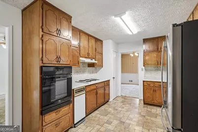 255 Helen Lane, Stockbridge, GA 30281 - Photo 11