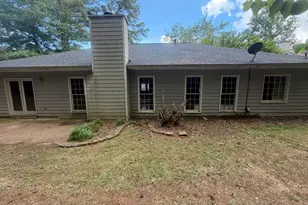 2021 Huntcliff Dr, Lawrenceville, GA 30043 - Photo 5