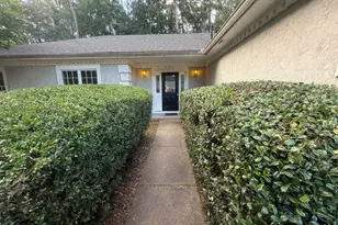 2021 Huntcliff Dr, Lawrenceville, GA 30043 - Photo 3