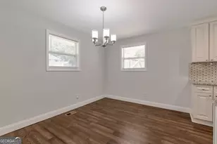 3102 Edgewater Dr, Gainesville, GA 30501 - Photo 9