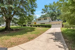 3102 Edgewater Dr, Gainesville, GA 30501 - Photo 3
