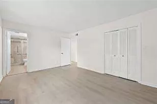 70 Chaumont Square NW, Atlanta, GA 30327 - Photo 23