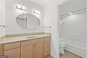 70 Chaumont Square NW, Atlanta, GA 30327 - Photo 29