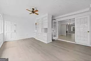 70 Chaumont Square NW, Atlanta, GA 30327 - Photo 19