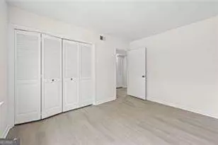 70 Chaumont Square NW, Atlanta, GA 30327 - Photo 27