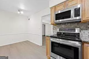 70 Chaumont Square NW, Atlanta, GA 30327 - Photo 15