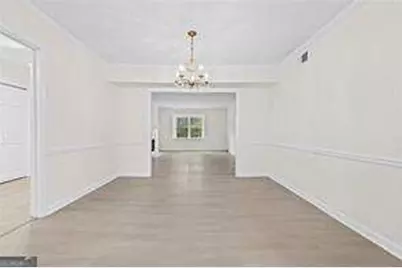 70 Chaumont Square NW, Atlanta, GA 30327 - Photo 11