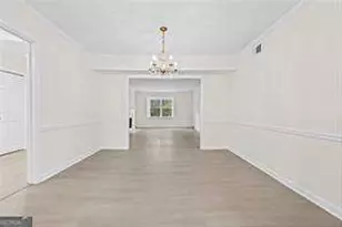 70 Chaumont Square NW, Atlanta, GA 30327 - Photo 11