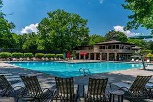 70 Chaumont Square NW, Atlanta, GA 30327 - Photo 33