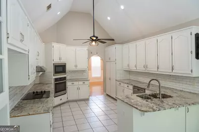 6015 Cedar Lake Trail, Loganville, GA 30052 - Photo 9