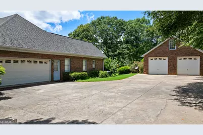 100 Moonview Place, Fayetteville, GA 30215 - Photo 3