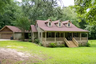697 John Lovelace Rd, Lagrange, GA 30241 - Photo 1