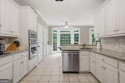 225 Colonial Drive, Woodstock, GA 30189 - Photo 19
