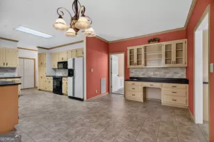 413 Ashford Cir, Lagrange, GA 30240 - Photo 15