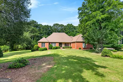 413 Ashford Circle, Lagrange, GA 30240 - Photo 1