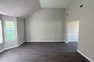10744 Misty Meadows Ct, Hampton, GA 30228 - Photo 3