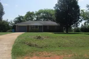 625 Strickland Rd, Locust Grove, GA 30248 - Photo 1
