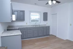 108 W 10th St, Chickamauga, GA 30707 - Photo 19