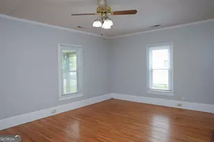 108 W 10th St, Chickamauga, GA 30707 - Photo 15