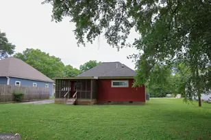 108 W 10th St, Chickamauga, GA 30707 - Photo 5
