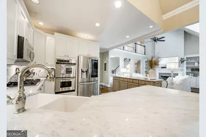 705 Clubside Drive, Roswell, GA 30076 - Photo 17