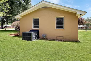 115 Tyus St, Barnesville, GA 30204 - Photo 19